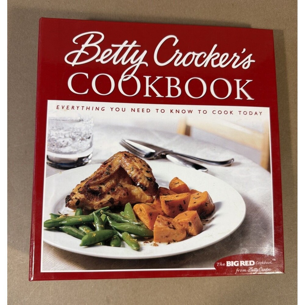 Vintage 2000 Betty Crocker's Cookbook Hardcover The Big Red Cookbook 546 Pages